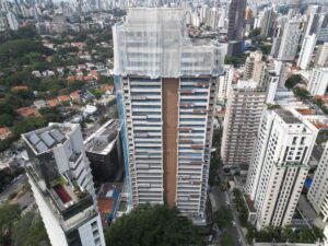 Vista geral – fachada início do mês