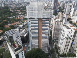 Vista geral – fachada início do mês