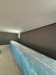 Pintura do salão de festas e instalação da bancada de mármore