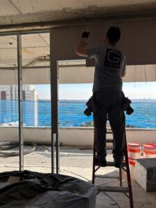 Execução de drywall do terraço