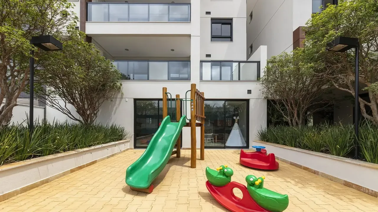 Playground — depois